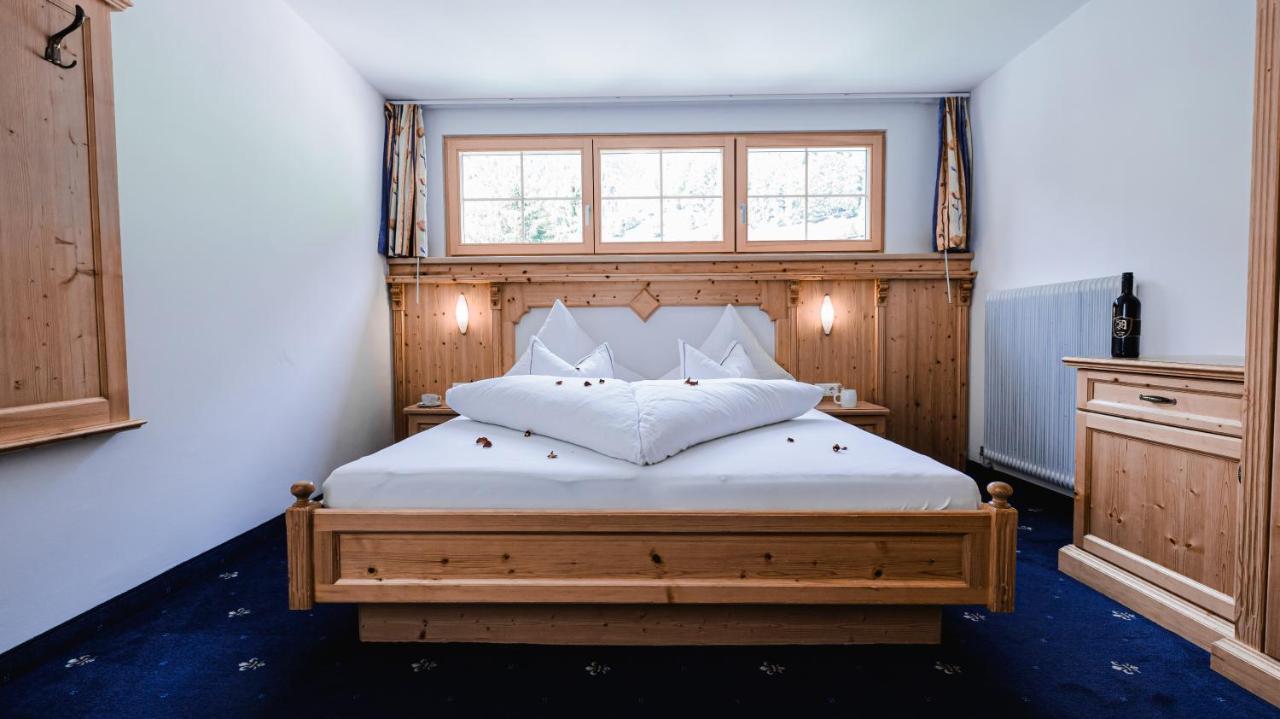 Hotel Alpina Ишгль Экстерьер фото