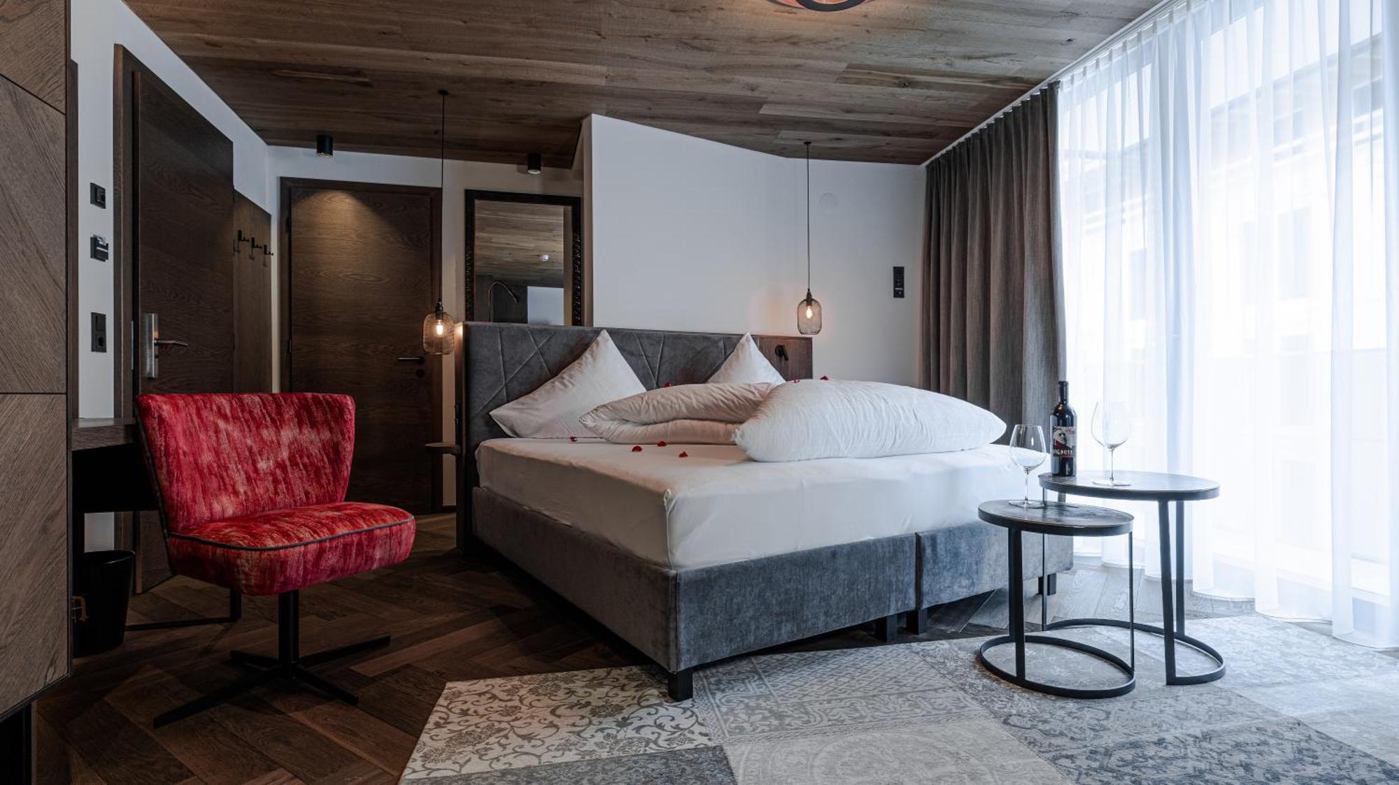 Hotel Alpina Ишгль Экстерьер фото