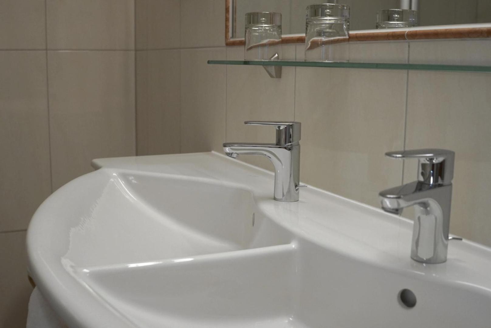 Hotel Alpina Ишгль Экстерьер фото